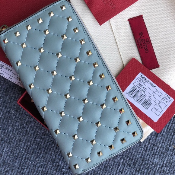 VALENTINO Rockstud Spike Matelassé Leather Wallet - Picture 3 of 8